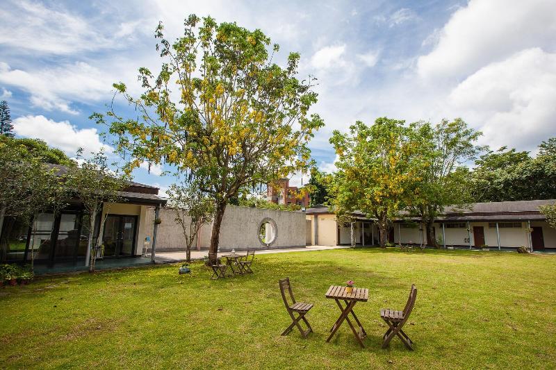 تختخواب و صبحانه Ncnu Campus Inn暨大行旅