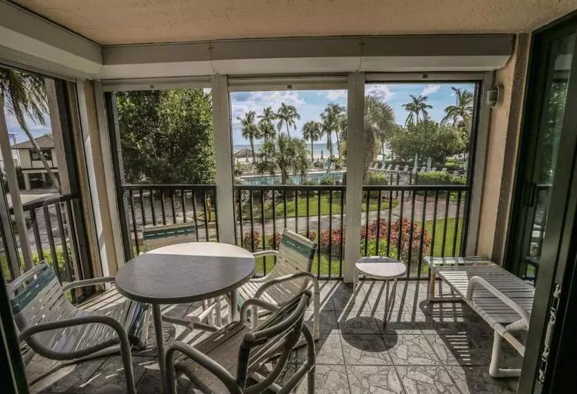 Caper Beach 212
