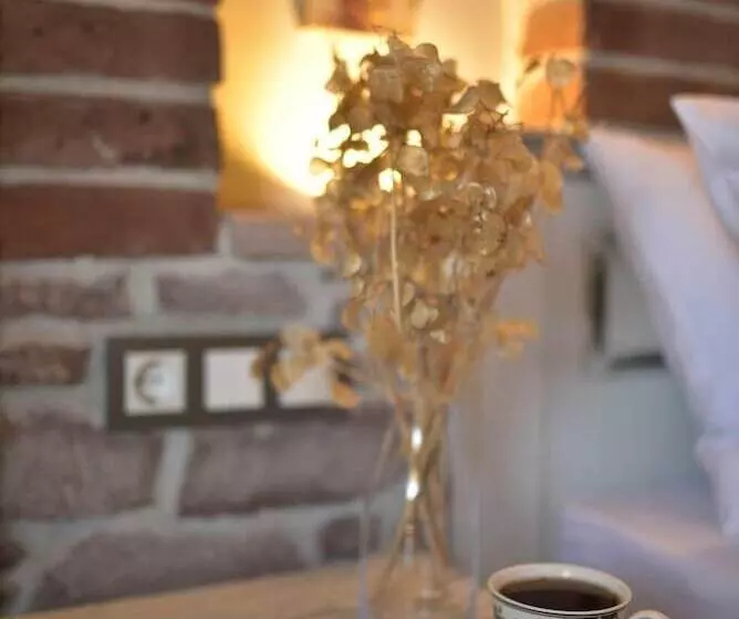 هتل Cunda Rooms