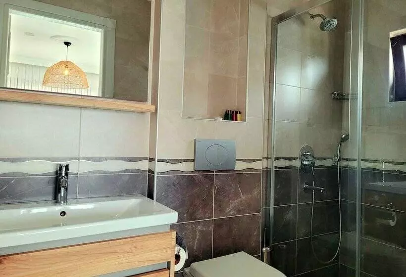 هتل Cunda Rooms
