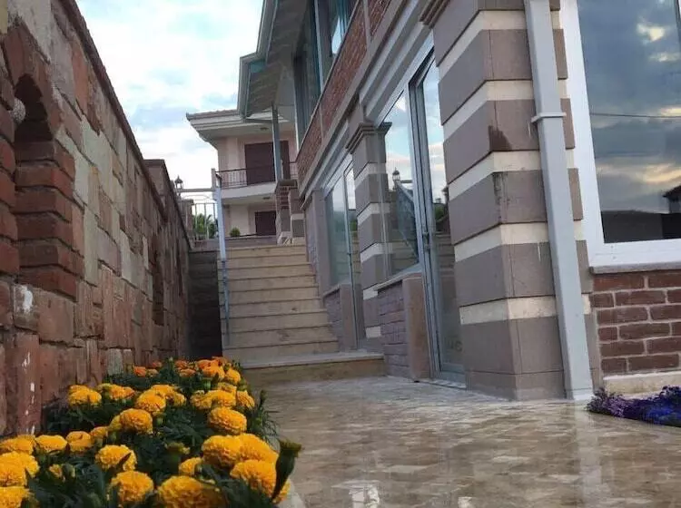 هتل Cunda Rooms