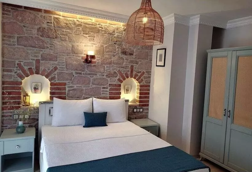هتل Cunda Rooms