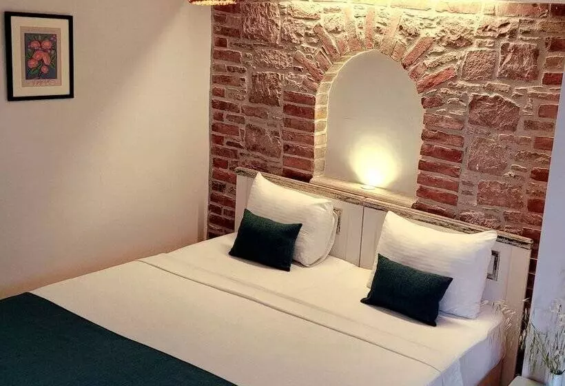 هتل Cunda Rooms