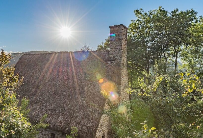 مسافرخانه Craven Shepherd Huts