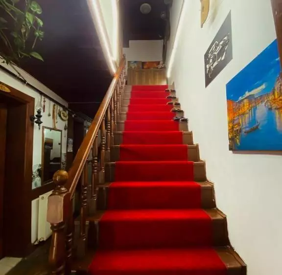 Avcıoğlu Konak Otel