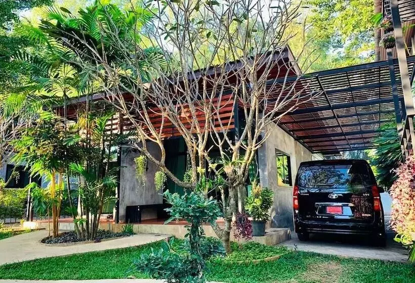 ホテル Baan Suan Leelawadee Resort Nan