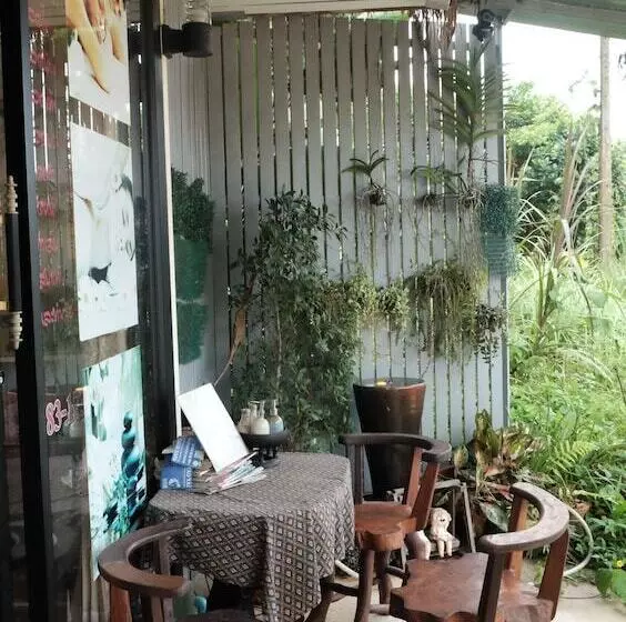 Hotelli Nankanok Bungalow