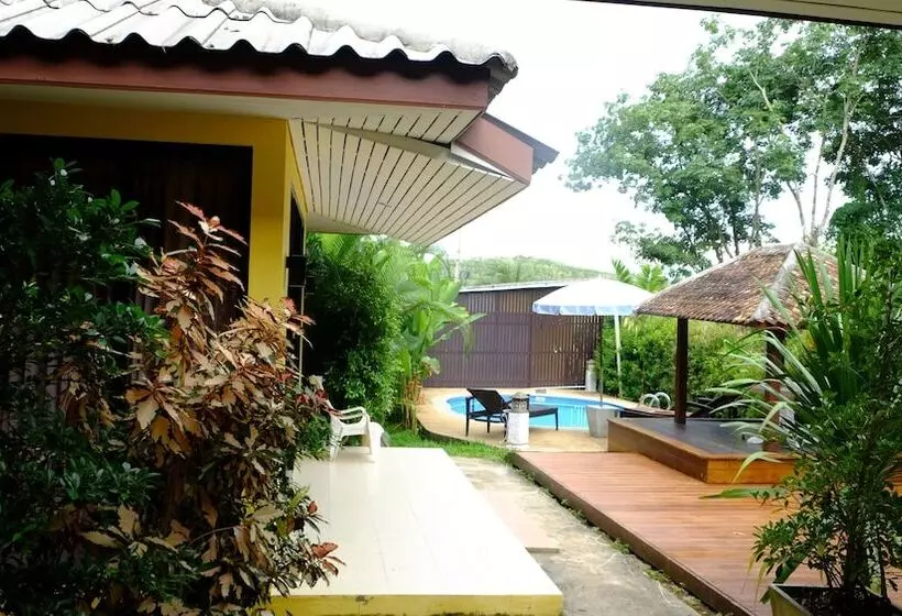 Hotelli Nankanok Bungalow