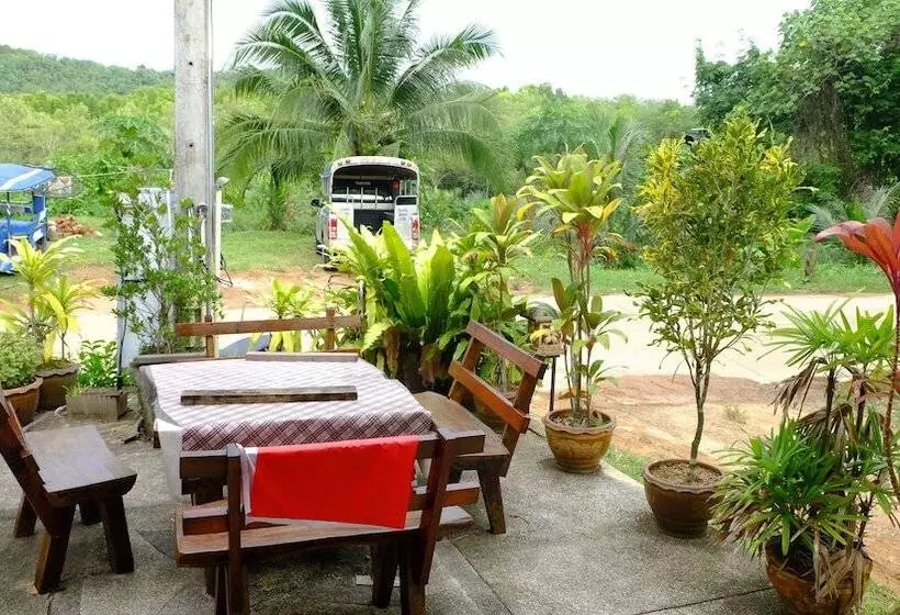Hotelli Nankanok Bungalow