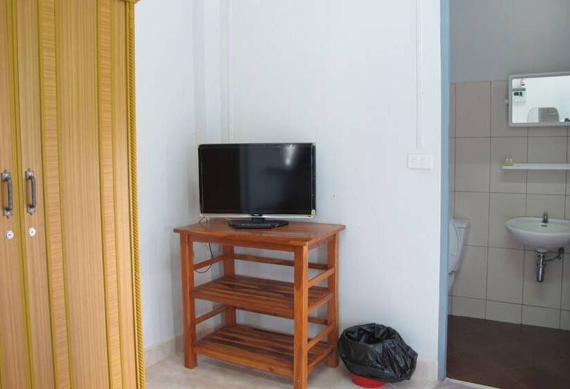 בית מלון כפרי Pattara Apartment Suratthani