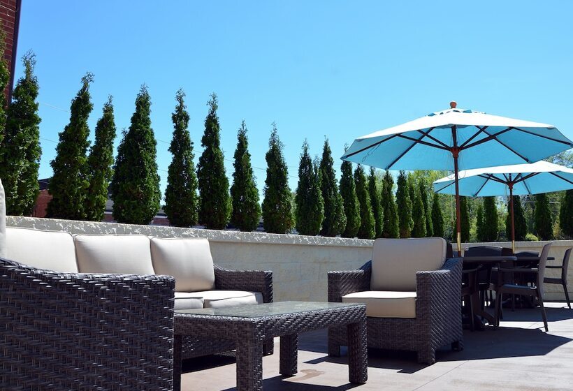 فندق Samuel Elbert