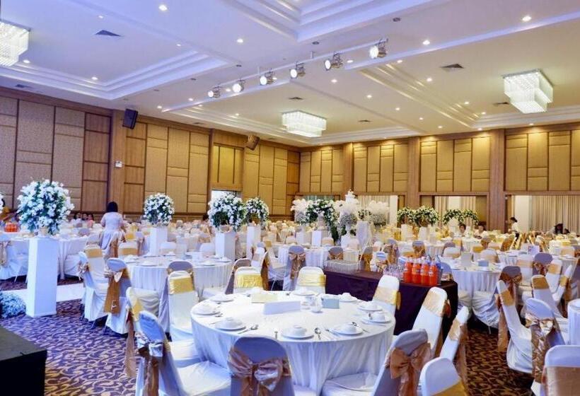 酒店 The Impress Nan