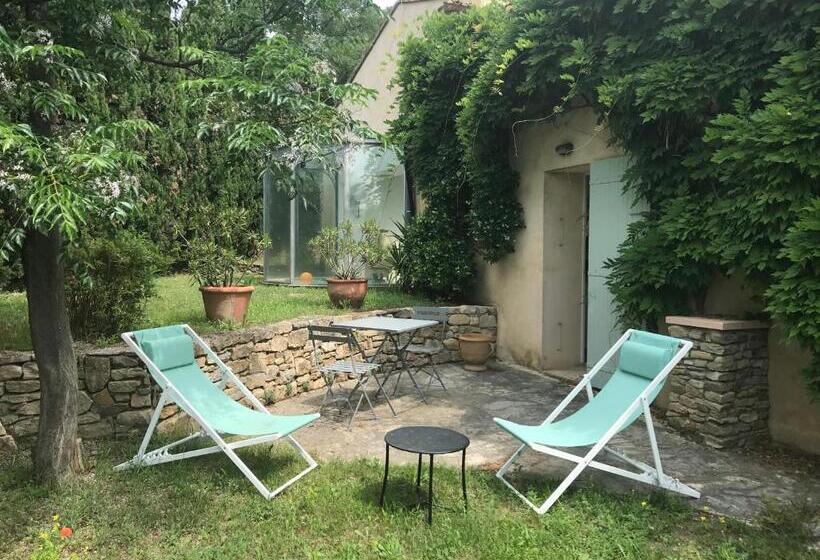 펜션 Gites La Tulisse à Vaison La Romaine