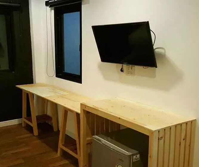 Majatalo Indy Room Hostel