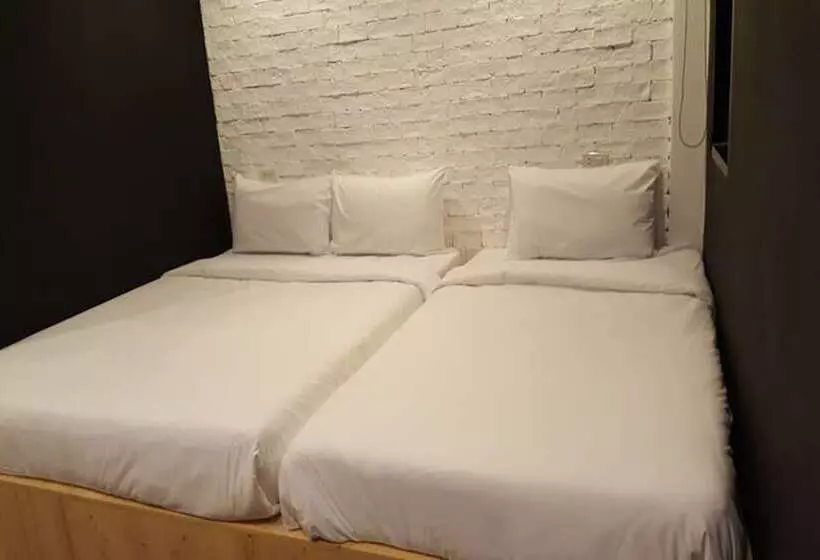 Majatalo Indy Room Hostel