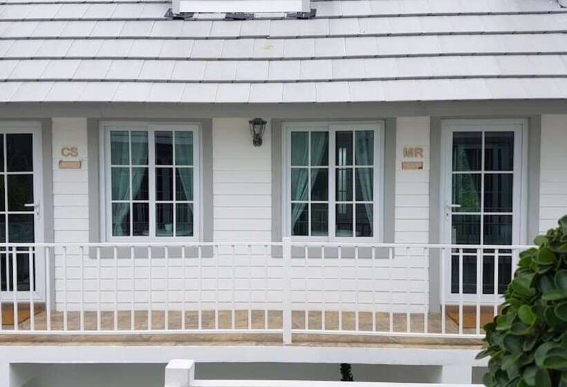 פנסיון Vanida Antique Home