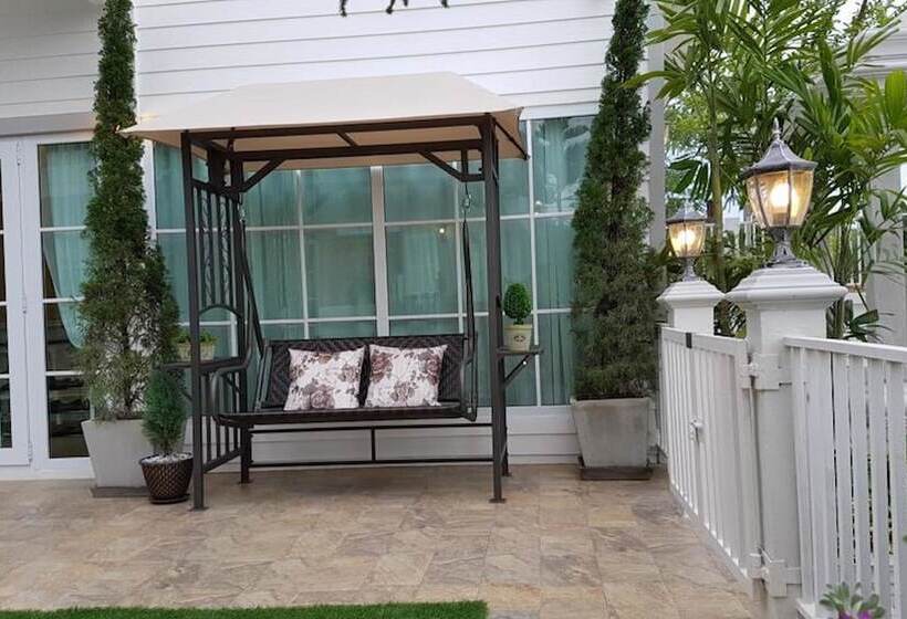 פנסיון Vanida Antique Home