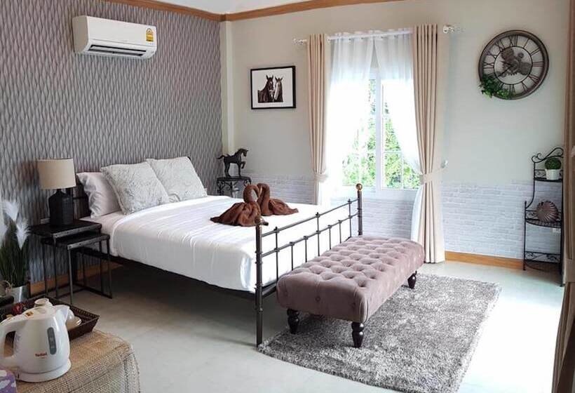 פנסיון Vanida Antique Home