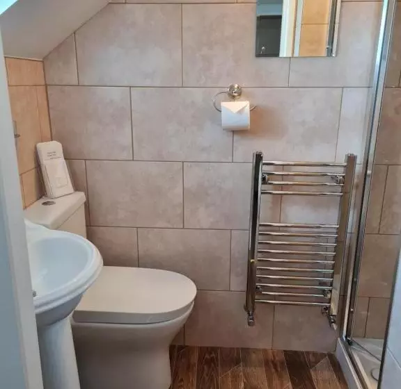 Rowan Tree House B&b