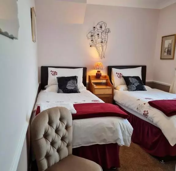 Rowan Tree House B&b