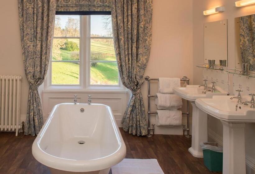 Hall Bed & Breakfast