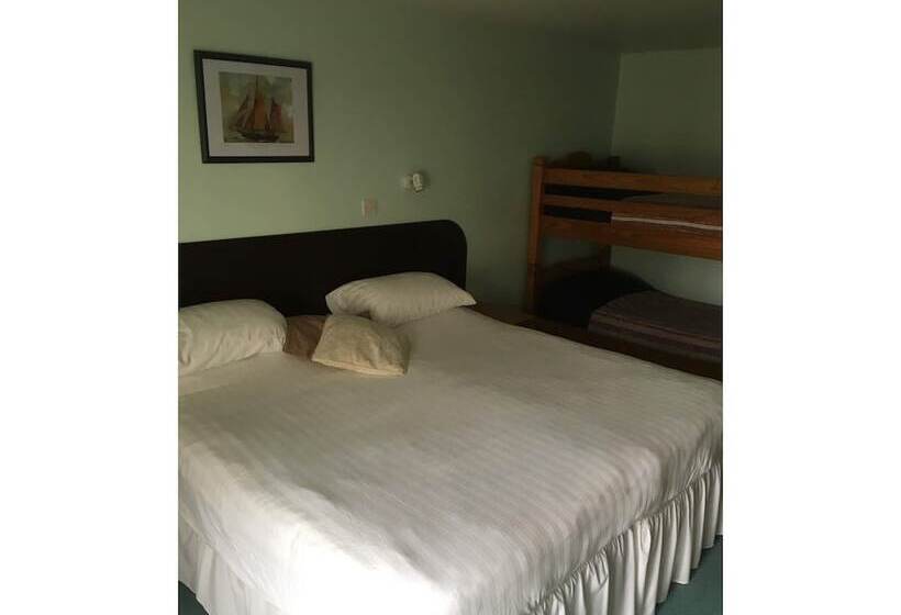 Hostel Ring O  Bells