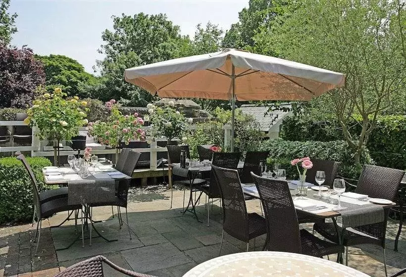 Hostelli Wingrove House