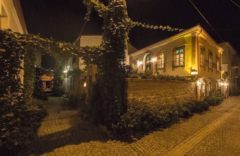 בית מלון כפרי Cavlihane 1885