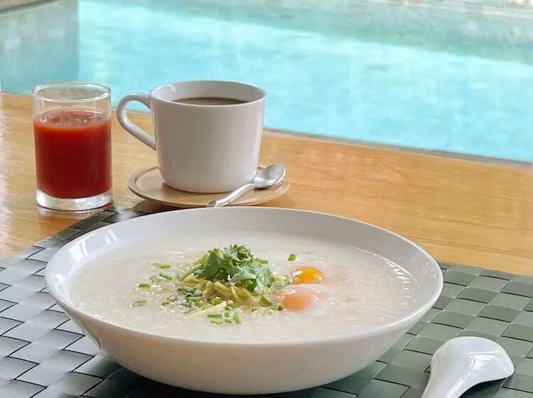 هتل Isara Khao Lak