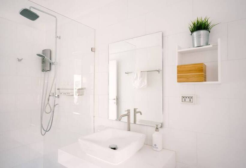 ホテル Isara Khao Lak