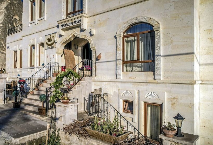 هتل Milat Cave