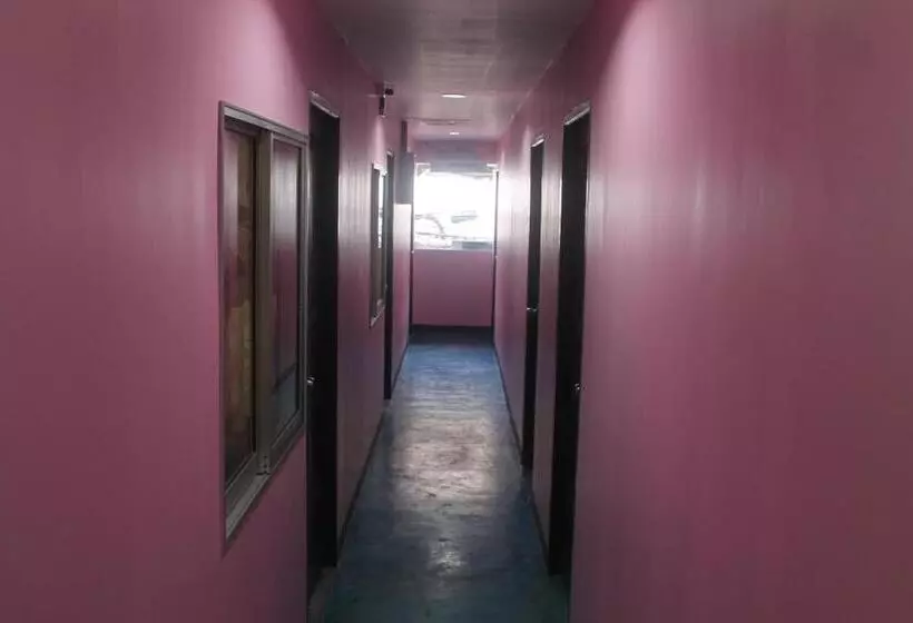 Hotelli Rc Guest House