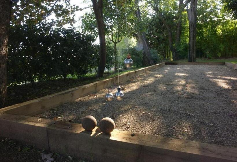 پانسیون Le Mas Du Chanoine