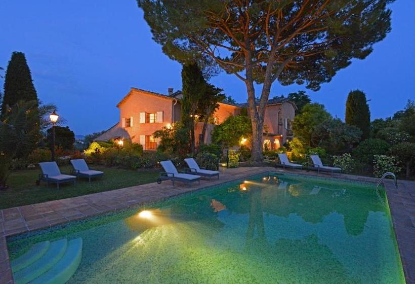 پانسیون Le Mas Du Chanoine