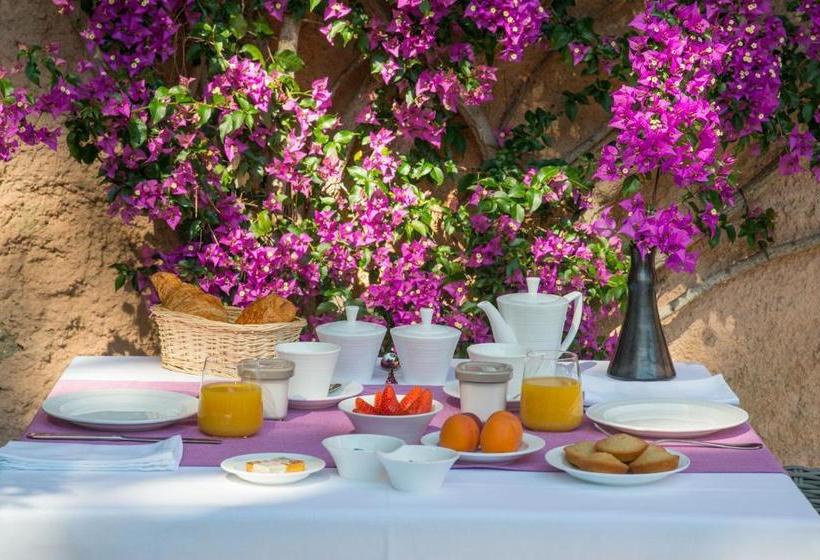 پانسیون Le Mas Du Chanoine