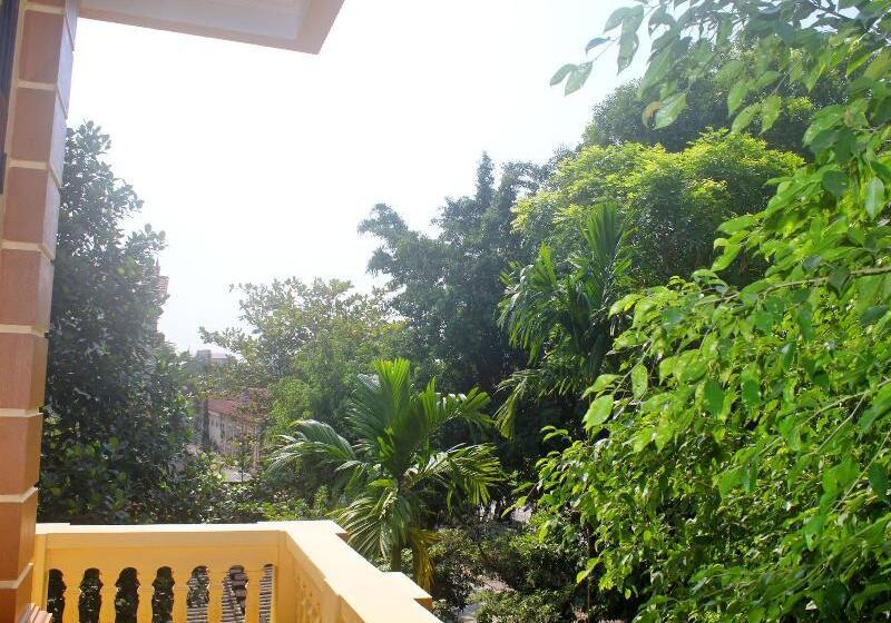 پانسیون Lys Homestay