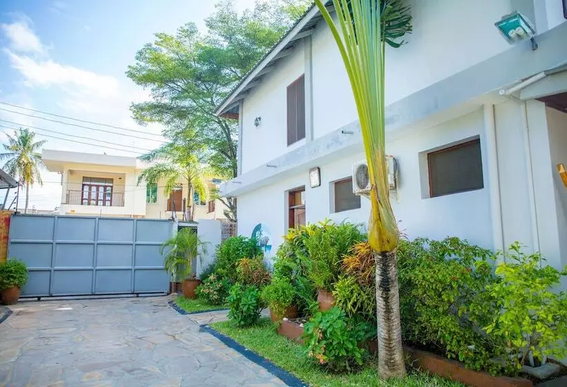 Saadani Tourist Center   Hostel