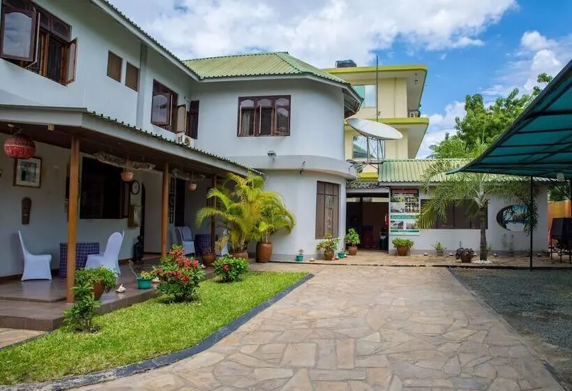 Saadani Tourist Center   Hostel