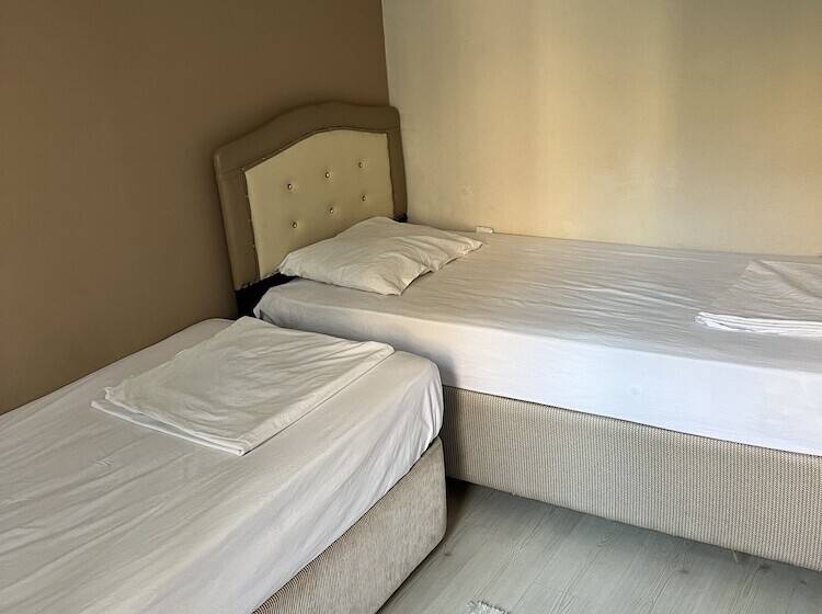 旅馆 Safrangold Pansiyon