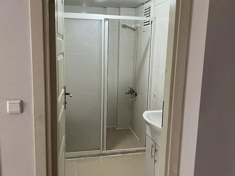 ユースホステル Safrangold Pansiyon