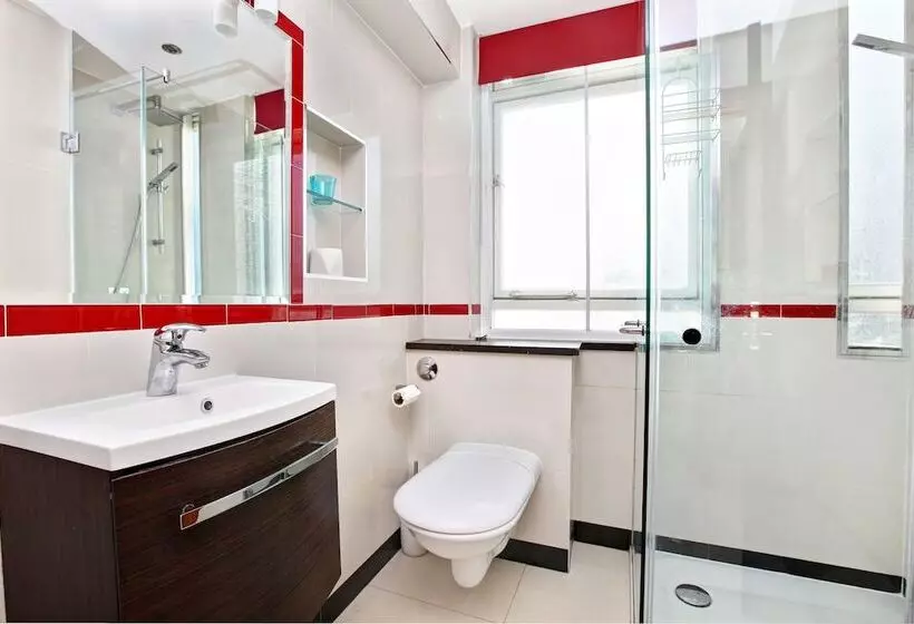 Baker Street Suites