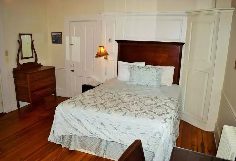 Aamiaismajoitus (B&B) Bellevue House