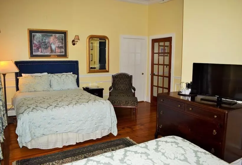 Aamiaismajoitus (B&B) Bellevue House