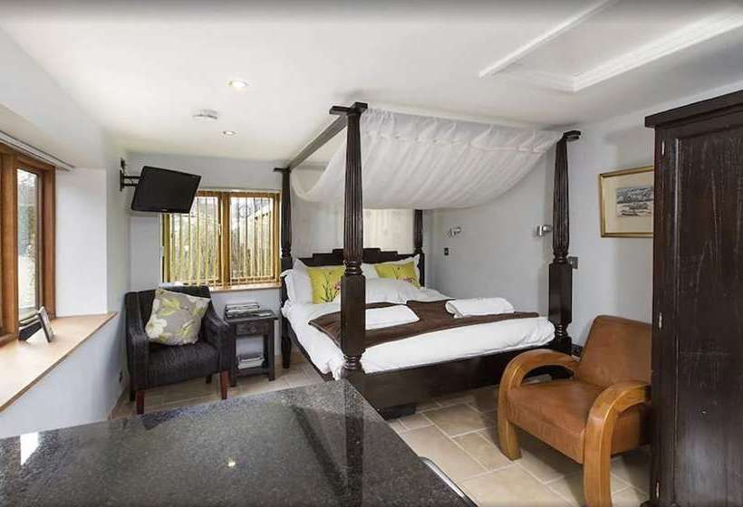 مبيت وإفطار Hillside Holiday Cottages