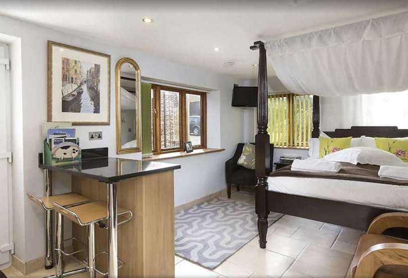 مبيت وإفطار Hillside Holiday Cottages