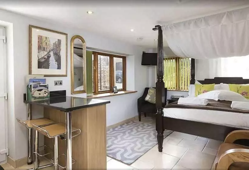 Aamiaismajoitus (B&B) Hillside Holiday Cottages