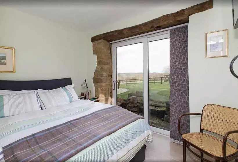 Aamiaismajoitus (B&B) Hillside Holiday Cottages