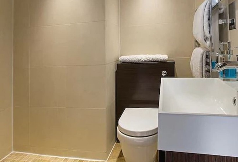 مبيت وإفطار Hillside Holiday Cottages