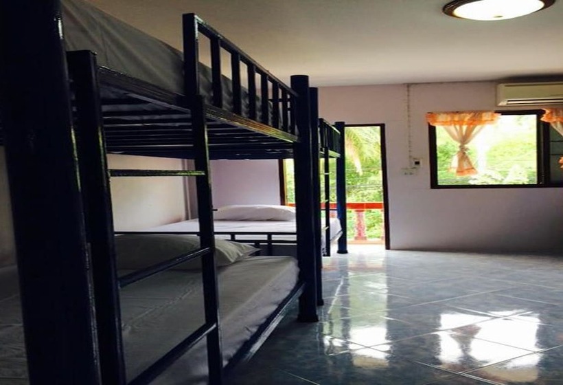 Domingo Hostel Phangan
