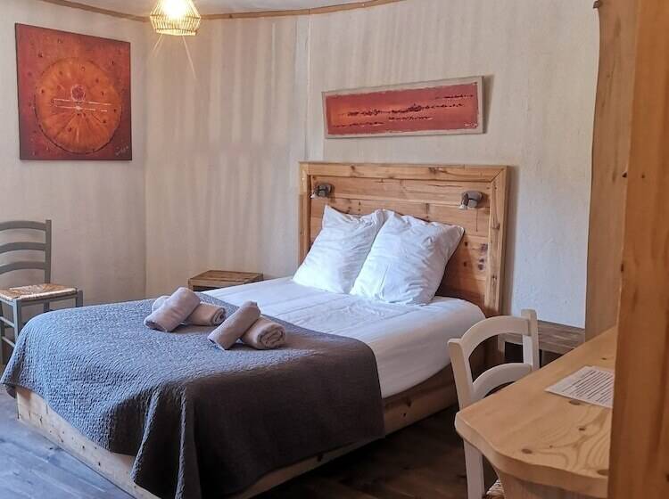 簡易ホテル Auberge Les 2 Moucherolles